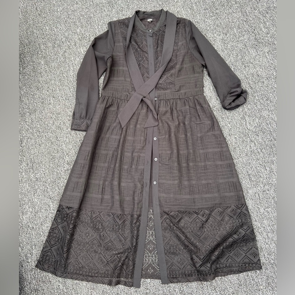 Black Lace LS MIDI Dress, Hong Kong brand